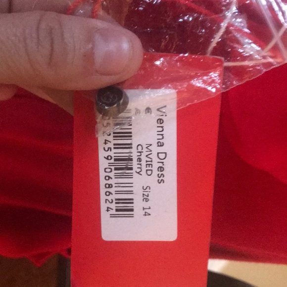 ModCloth red dress, Sz 10. NWT, Gorgeous! - Picture 3 of 4